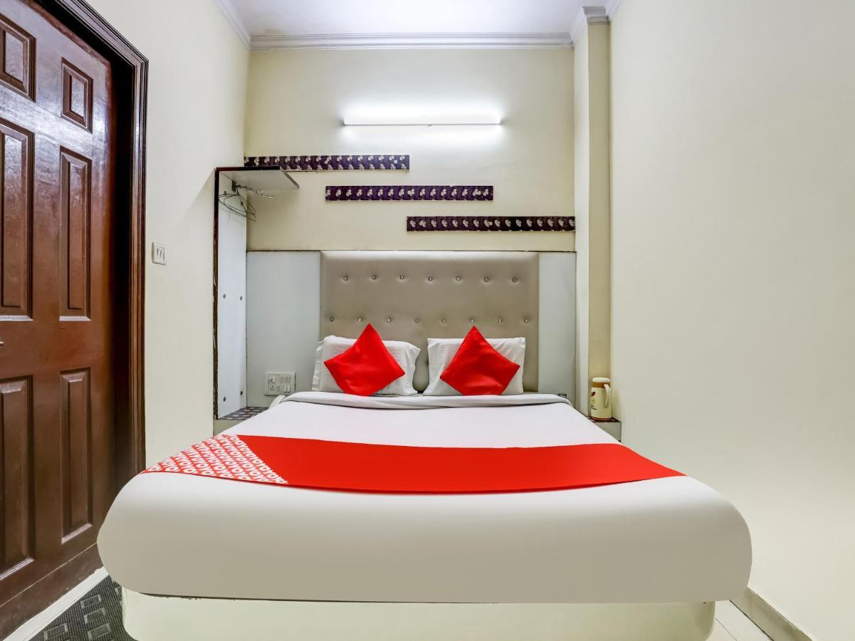 Oyo 75948 Hotel Tushar Continental New Delhi Exteriör bild