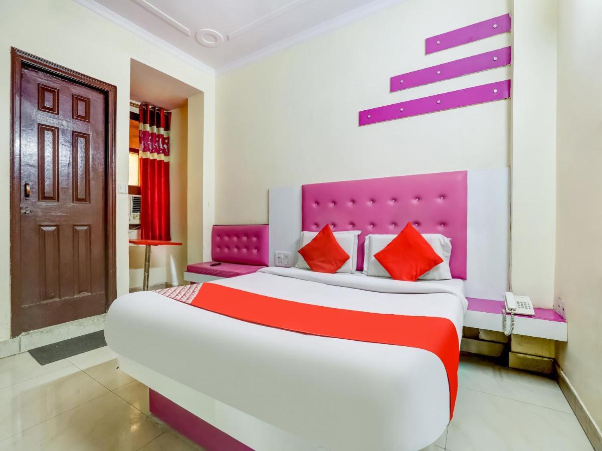 Oyo 75948 Hotel Tushar Continental New Delhi Exteriör bild