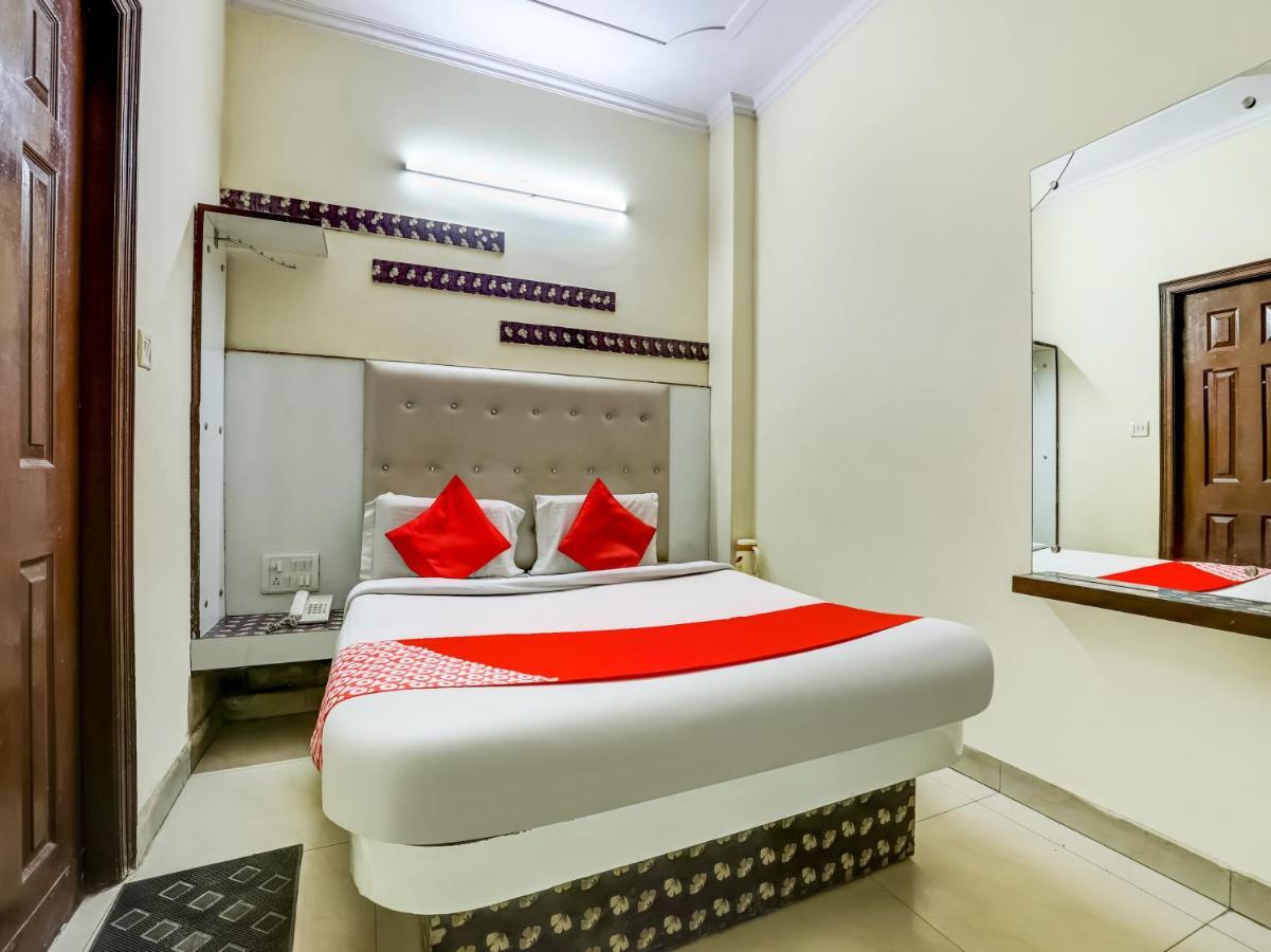 Oyo 75948 Hotel Tushar Continental New Delhi Exteriör bild