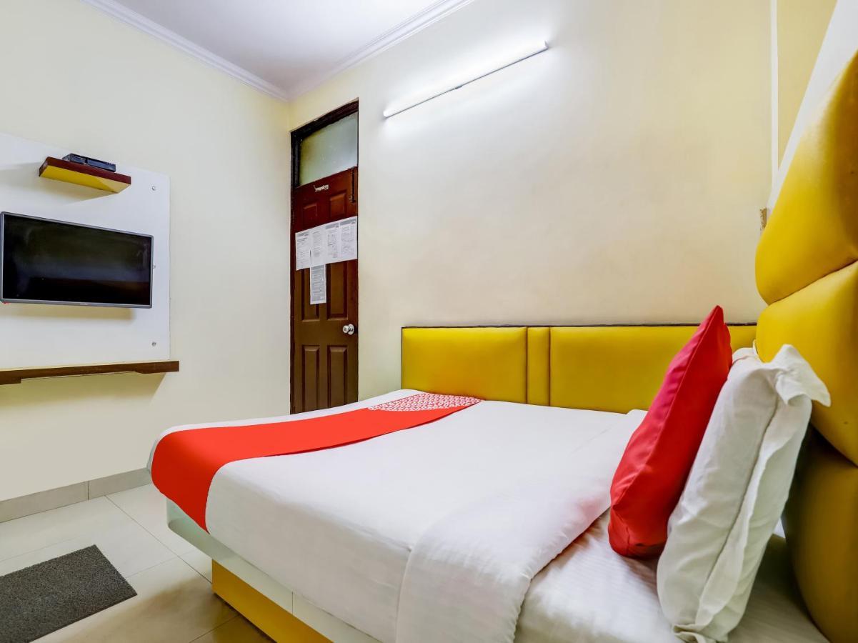 Oyo 75948 Hotel Tushar Continental New Delhi Exteriör bild