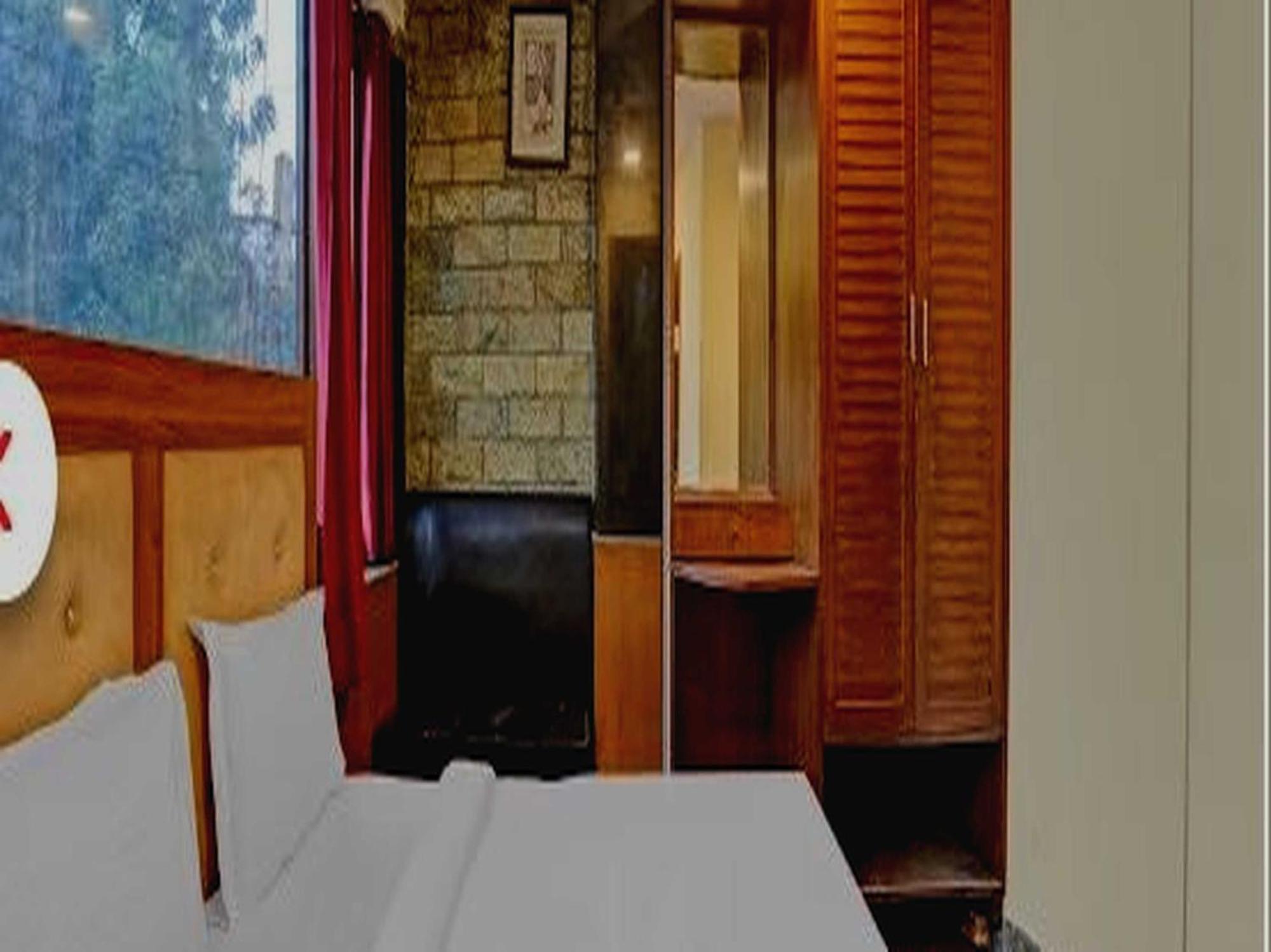 Oyo 75948 Hotel Tushar Continental New Delhi Exteriör bild